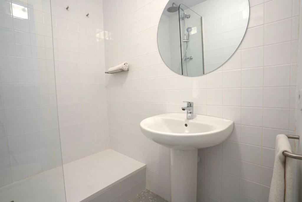 ברצלונה Hostal Hera מראה חיצוני תמונה