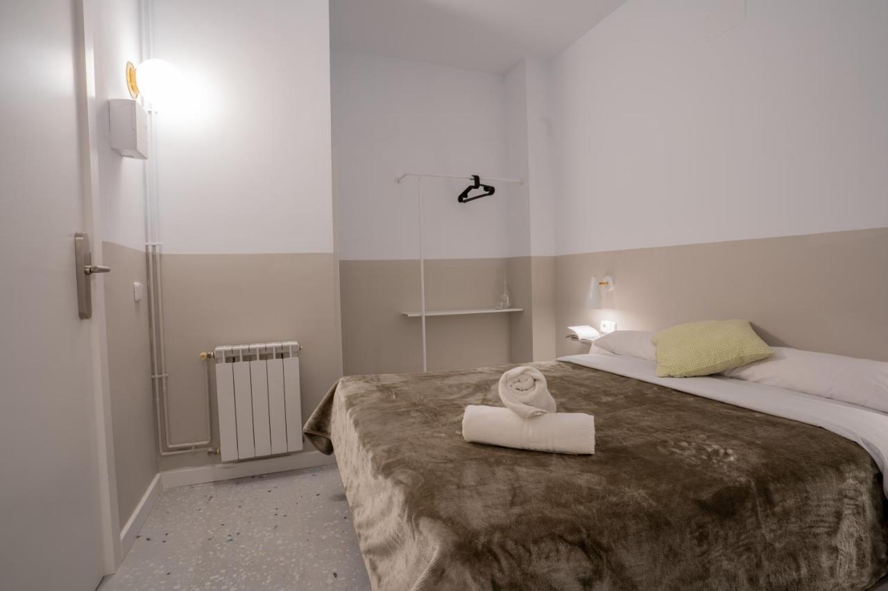 ברצלונה Hostal Hera מראה חיצוני תמונה